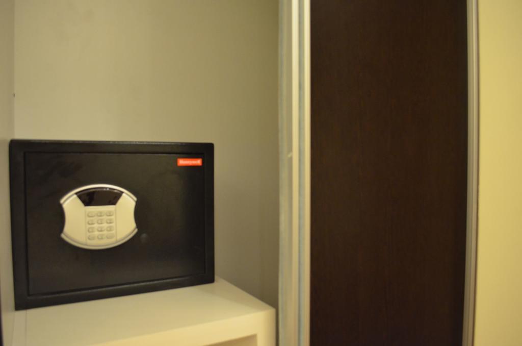 Eton Parkview Apartment Makati City Ngoại thất bức ảnh