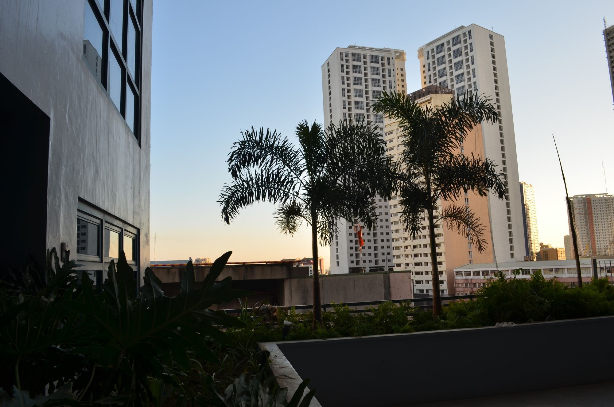 Eton Parkview Apartment Makati City Ngoại thất bức ảnh